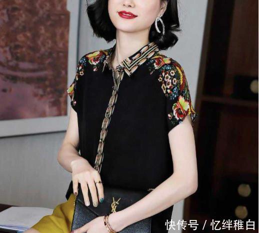  『建议』女人一旦过了55岁，建议穿高贵点！“黛青遮肚装”让你告别水桶腰