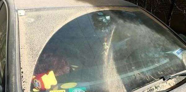  【玻璃水】车里要常备两桶水？老司机：别以为是喝的水，不然车