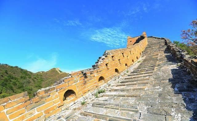 北京有我国唯一保留明长城原貌的地方，堪称万里长城最为陡峭之地