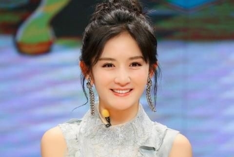 『谢娜』谢娜遭著名作家怒怼:眼看肖战已是四面楚歌,你怎么还不为他助战