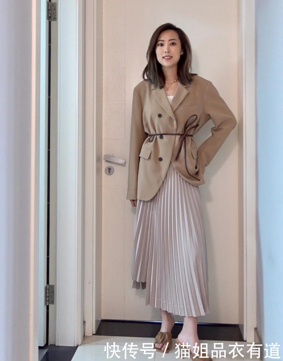 #还要#西装这样穿才对,和腰带搭配火辣又潮流,错过可还要再等一年
