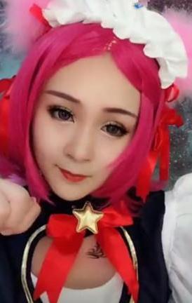 00后小萝莉仿妆《王者荣耀》小妲己，涂上烈焰红唇后，真是娇媚