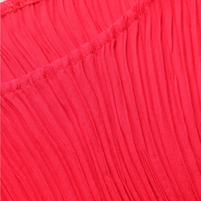 70后姐姐真会打扮，这些时尚套装穿身上，嫩美得像18岁小姑娘