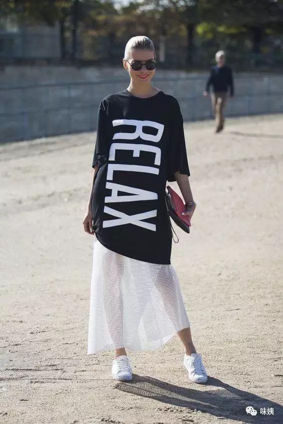 今夏最吸睛的30种半裙搭配，太美了!