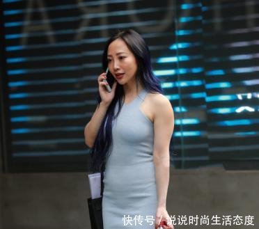 肚腩■摄影拍照忘记收一收小肚腩了