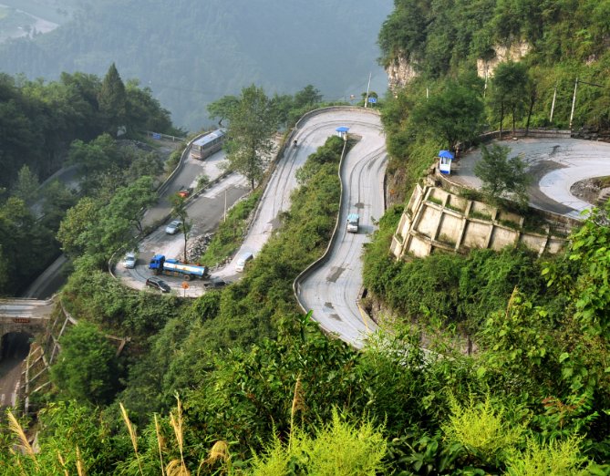 盘点中国最弯最密的盘山公路（组图）