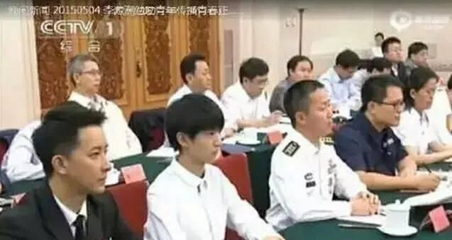 韩庚结婚伴郎伴娘