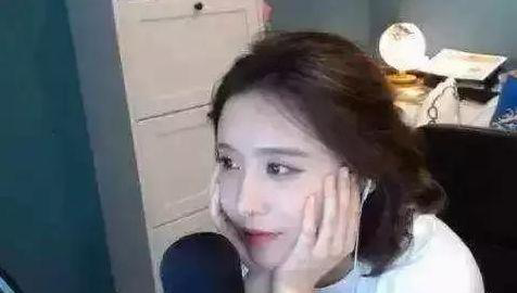 又一网红被封杀，为日本人辩解，调侃祖国英雄，网友：简直可恨！