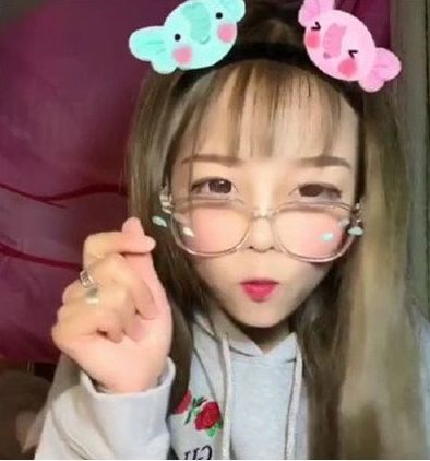 蔡萝莉的素颜照让人失望，杨清柠闺蜜顾茜茜，对不起，打扰了！