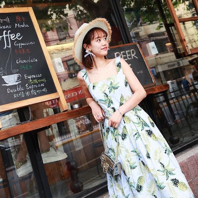 太美了!海边度假,老婆穿这样的衣裙,玲珑曲线优雅不凡!