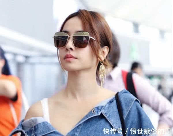 蔡依林机场最新照片，一身牛仔服吸晴无数，下身却亮了！