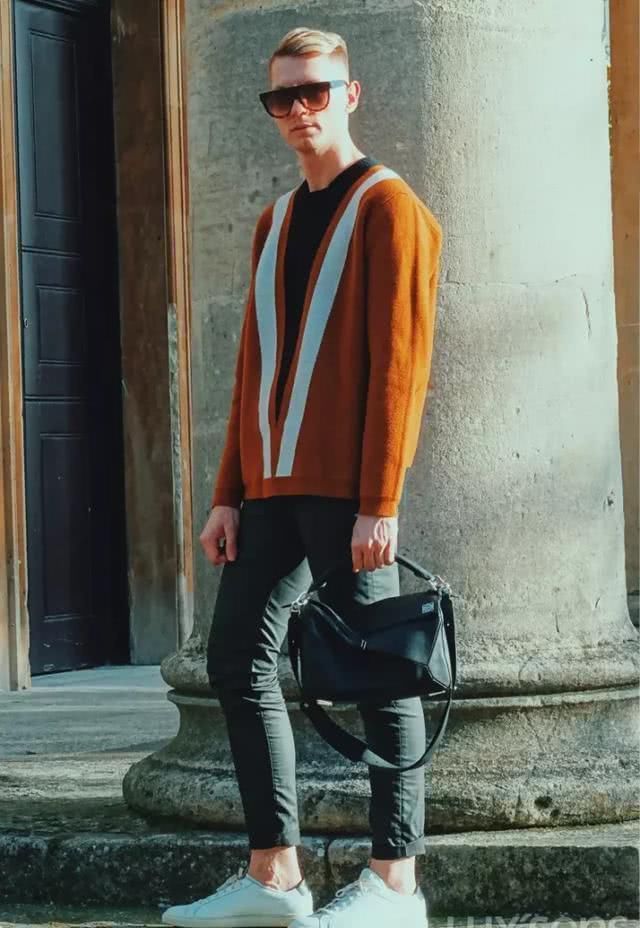  #包包#一周7天都想背它！衣橱里有这只包就够了