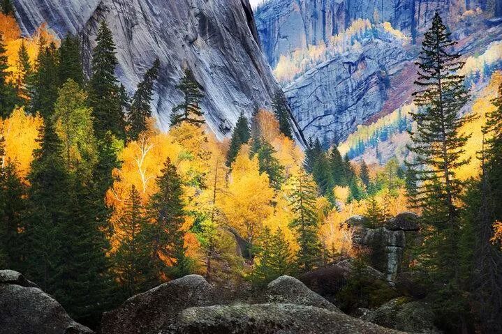 秋天，来新疆这个地方看山看水，最美的色彩能惊艳九月时光