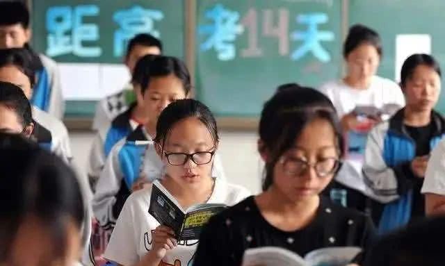 『 时间』多地高校出来辟谣：我们没有开学！，各省开学时间公布