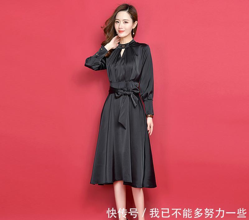 『系带』今春最流行新出一女装叫“系带”连衣裙,上班穿时髦减龄显肤白
