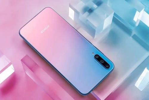  『价格只』2月国内销量华为仍是第一，这几部手机最受欢迎，最后一部是5G旗舰