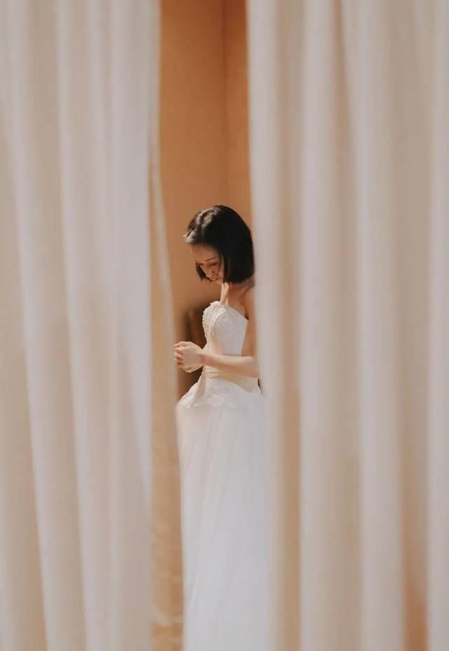  那一刻@迟到30年的婚纱照，这个母亲节我给妈妈补上了｜素人改造