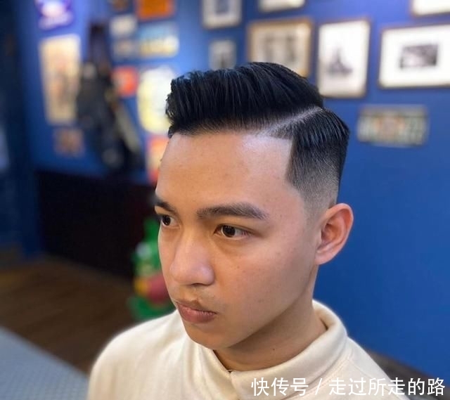 『发型就』男士剪“油头发型”真的很帅气,并不油腻
