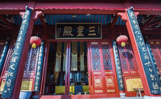 此道观能闻名于世，除了老子和丘处机的加持，还有三绝