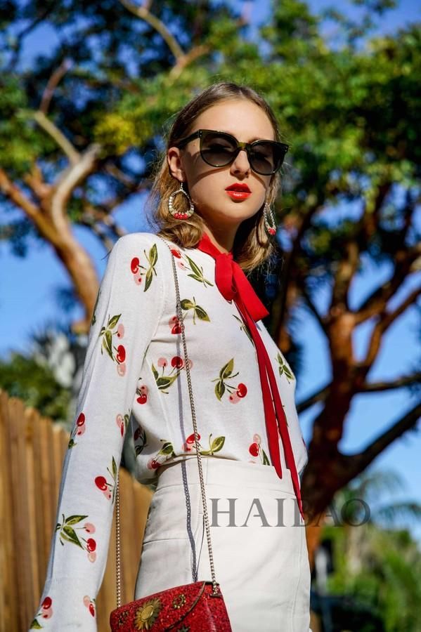 这个夏日，我选择把水果穿上身！樱桃、柠檬、菠萝……度假风情满