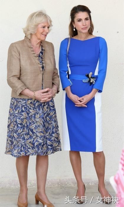 跟王室学职场着装，最美王后拉尼娅的时尚进化