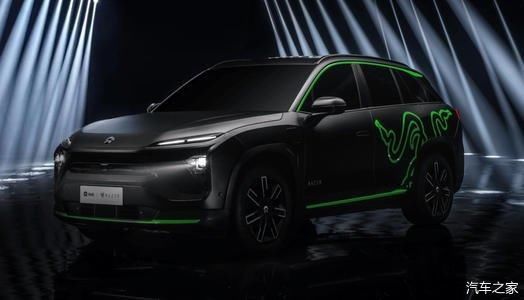 「汽车」万物皆可“Supreme”,汽车联名又会怎样?