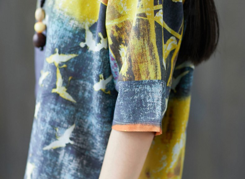 现在特流行这样穿:”裤子失踪“穿，宽松T恤+短裤，时尚时尚