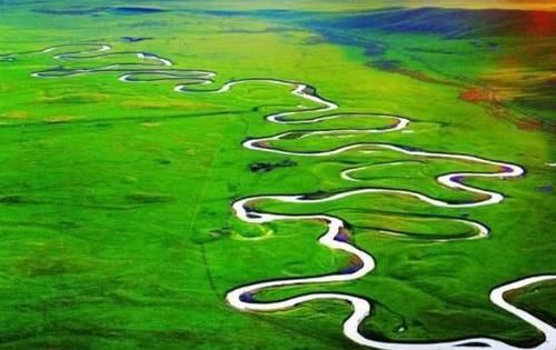  「当做」最“窄”的河流，最窄处只有4厘米，一本书就能当做桥