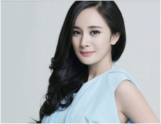 杨幂发手游广告遭家长谩骂,什么奇葩理由都有,大幂幂无辜躺枪?