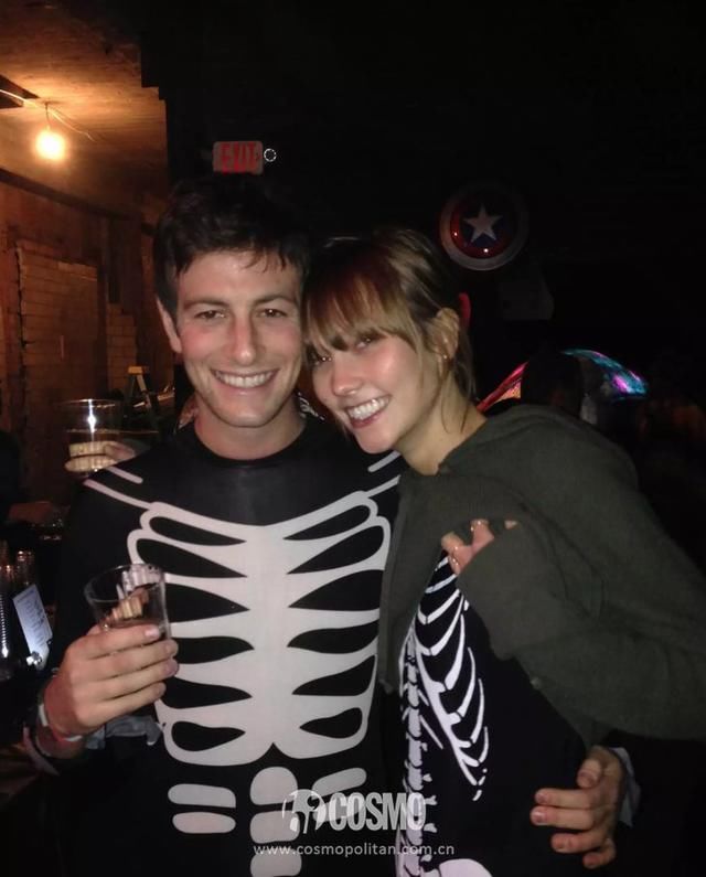 时髦办｜Karlie Kloss结束六年爱情长跑，订婚啦！