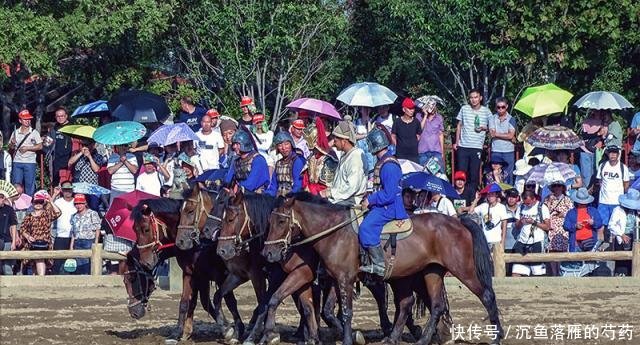 穿越时空走进古宋朝，欣赏岳飞枪挑小梁王的实战，太震撼啦！