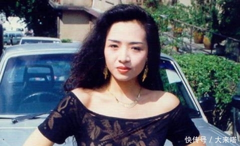 「难以」54岁的叶子楣淡出娱乐圈如今难以认出,美人终究有迟暮的那天