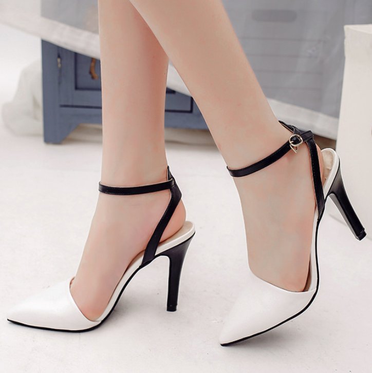 新发现一种“玉足鞋”，适合7080后女人，穿上丑脚也能变美脚