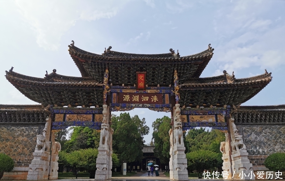 云南700多年古建筑,历经50多次扩建,8位皇帝赐金匾,全国罕有!