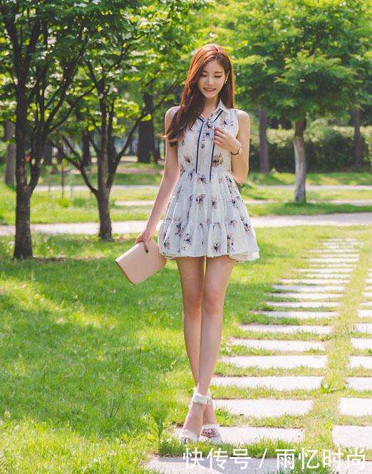 短款连衣裙秀长腿魅力, 展示女人的青春魅力!