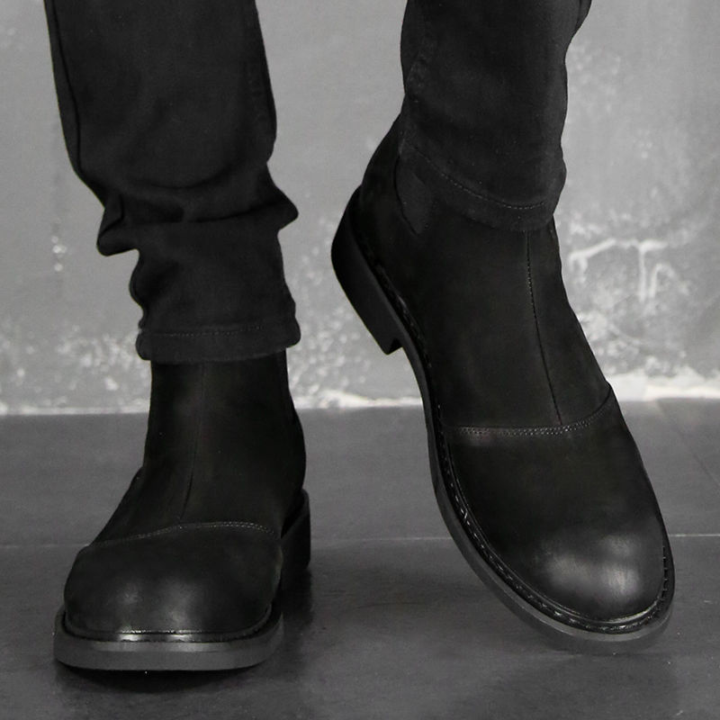 皮靴已经过时了，今年流行这种军靴，上脚让你豪气万丈