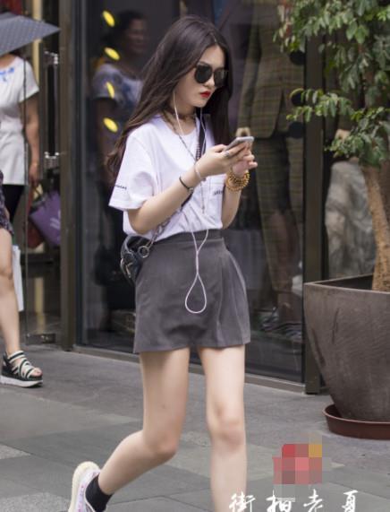 街拍：图4妩媚撩人，图5丰腴成熟，只要不是“傻子”都会选图6！