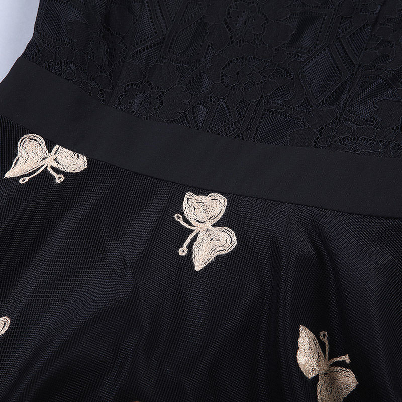 如果你喜欢连衣裙，看看下面几款“冷淡裙”，淡雅清新又不失时尚