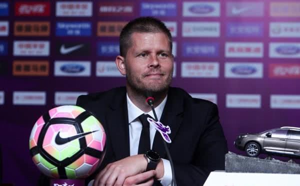 下课?掌门人释放重要信号,球迷呼吁第一球星亲