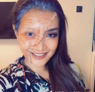 逆天整容术,女神与大妈兼存的“双面人”,网友:已为你折腰!