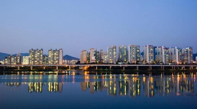 江苏将迎来一条新高铁，全长305公里，贯穿南北，带动沿线发展