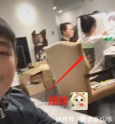 #小时候#赵本山女儿自曝童年照,''嫌弃''哥哥大脸小眼,母子同框引关注