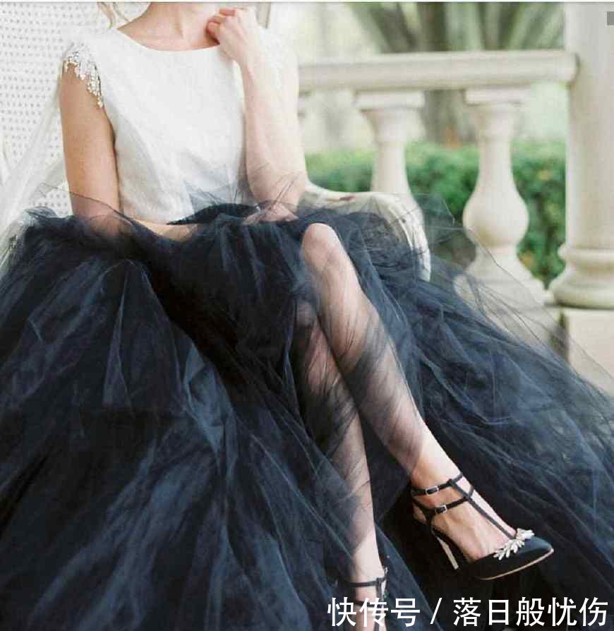 尖头细高跟鞋更能打动一个女人的心？