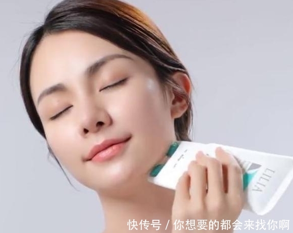  『看起来』女人别犯傻，光脸蛋显嫩没用，这“3个地方”不注意，照样显老！