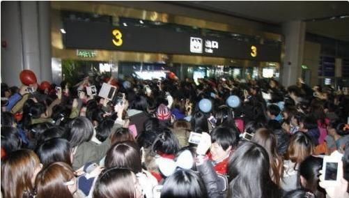 袁立再次爆娱乐圈黑幕,原来我们之前都被愚弄了 网友:干得漂亮