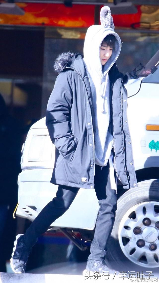 球鞋赶超周杰伦、鹿晗，TFboys王源竟是隐藏的“00后鞋头”！上