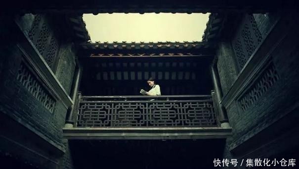  [闹市]风铃邀对 闹市无人，明月书香皆得所