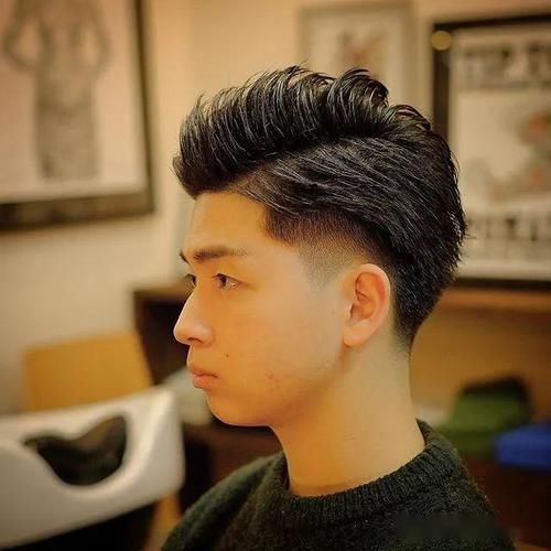  『短发』帅气的男生流行短发，不同造型一样帅气，为你的形象加分