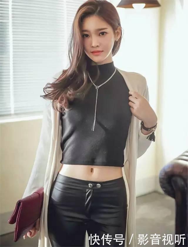 紧身皮裤美模尽显优雅女人味