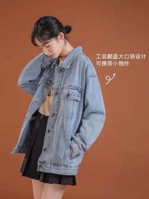  复古：永不过时的复古外套，搭配裙子，俏皮又可爱